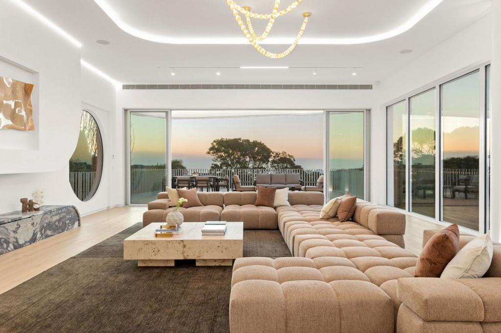 17 The Point, Mount Martha, VIC 3934