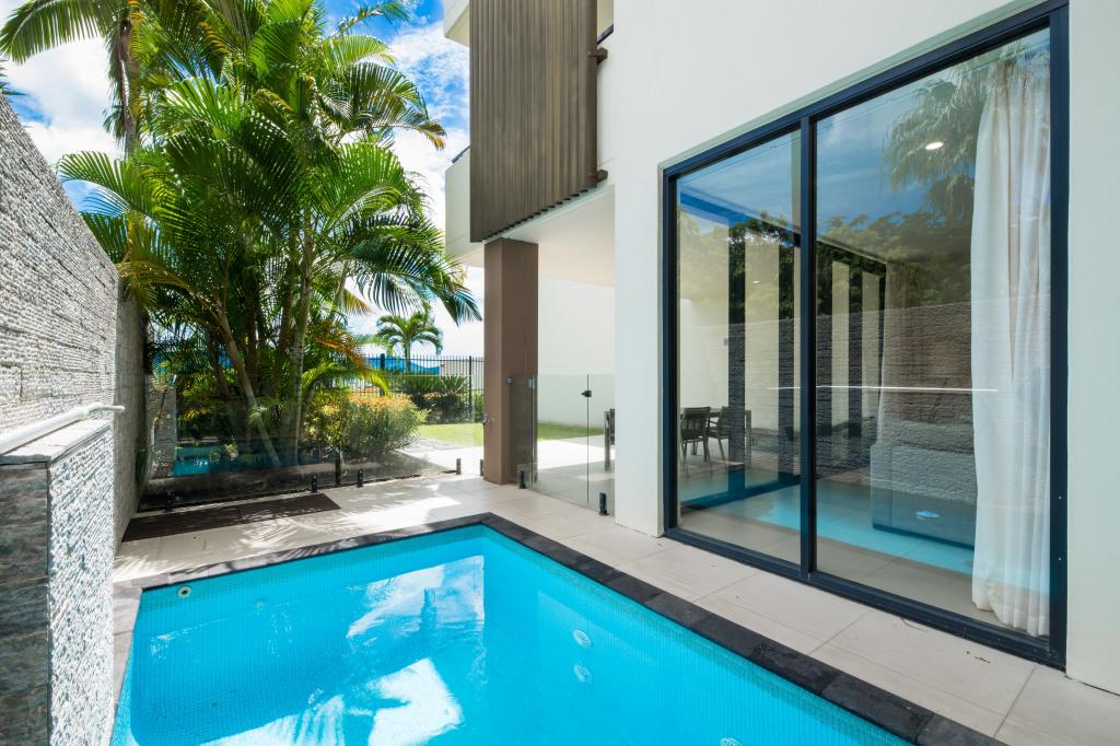 2/11 Altmann Ave, Cannonvale, QLD 4802