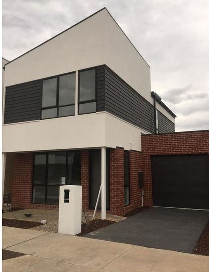 43 Oakden Cres, St Albans, VIC 3021