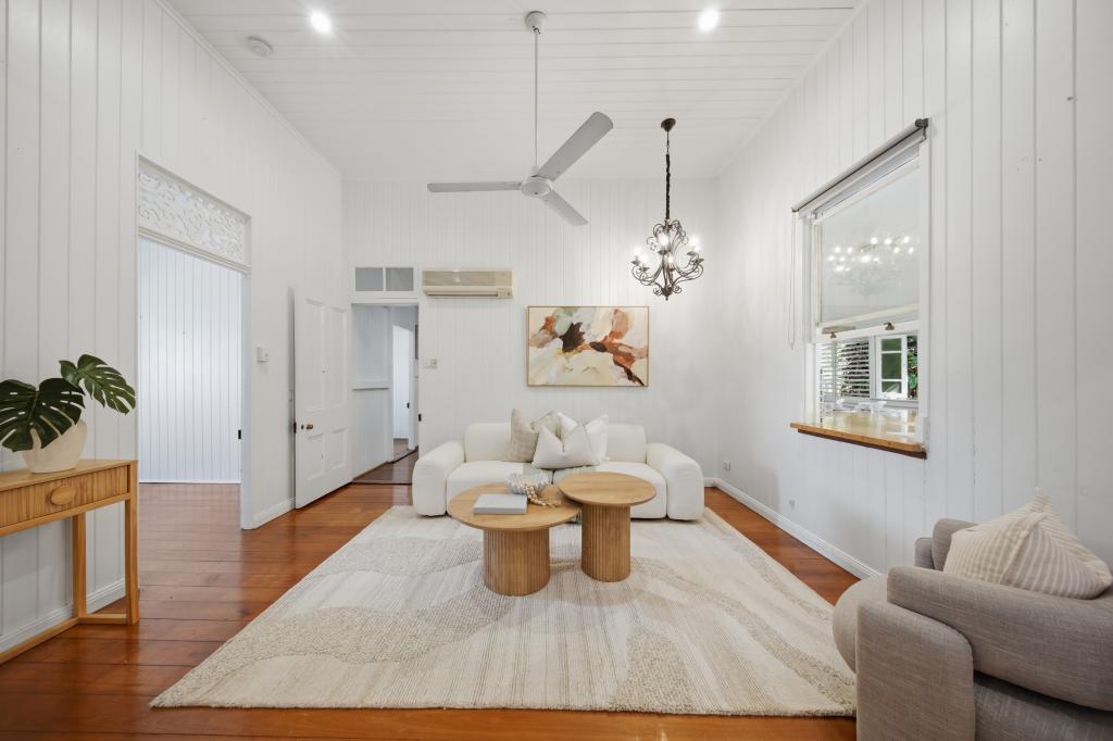 10 Cowley St, West End, QLD 4810