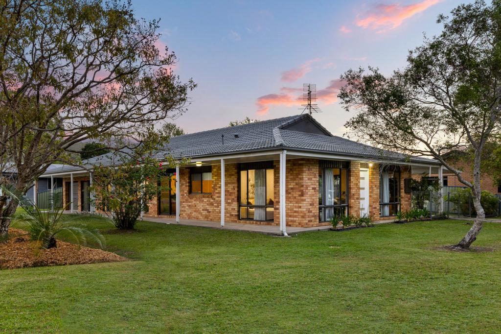 47 BULGOON CRES, OCEAN SHORES, NSW 2483