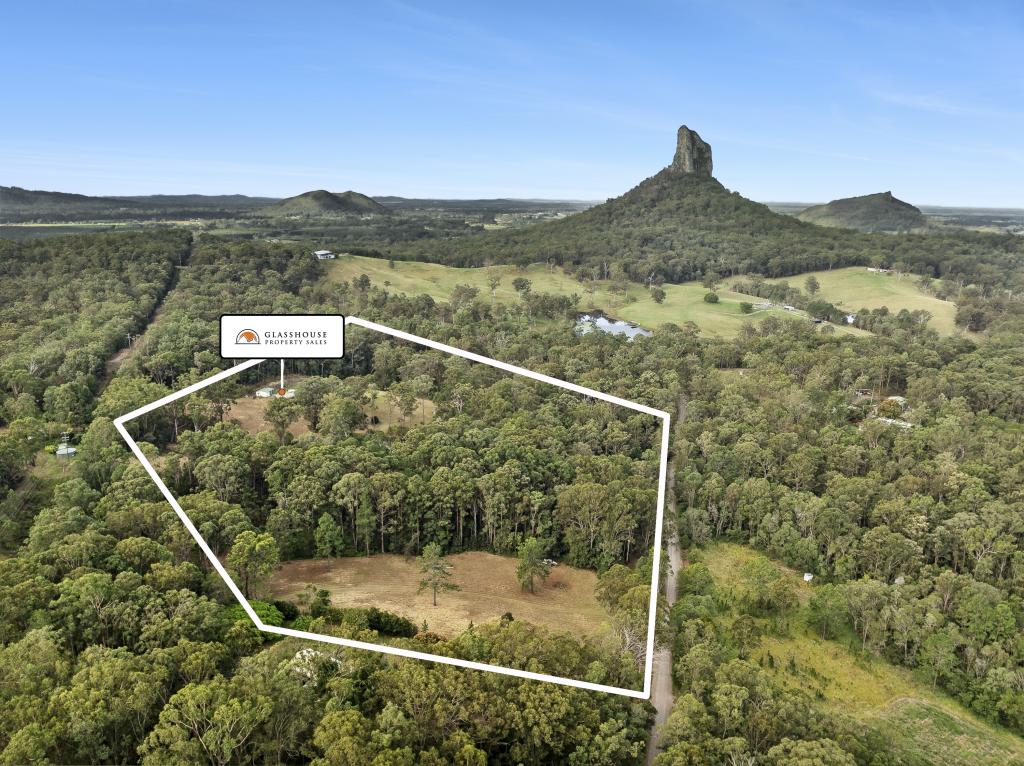 319 MOUNT BEERWAH RD, GLASS HOUSE MOUNTAINS, QLD 4518
