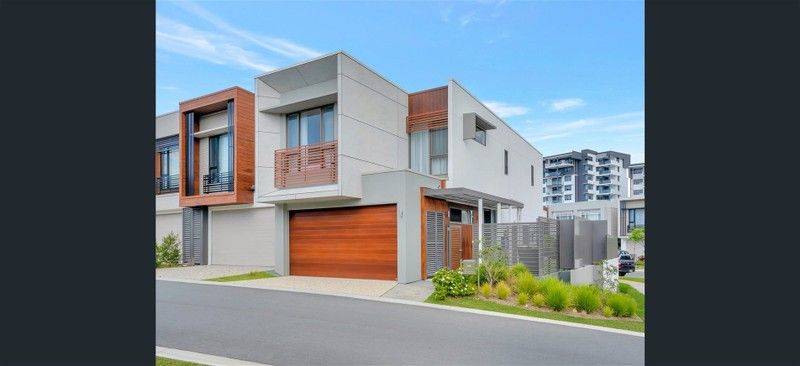 48 MANHATTAN AVE, ROBINA, QLD 4226