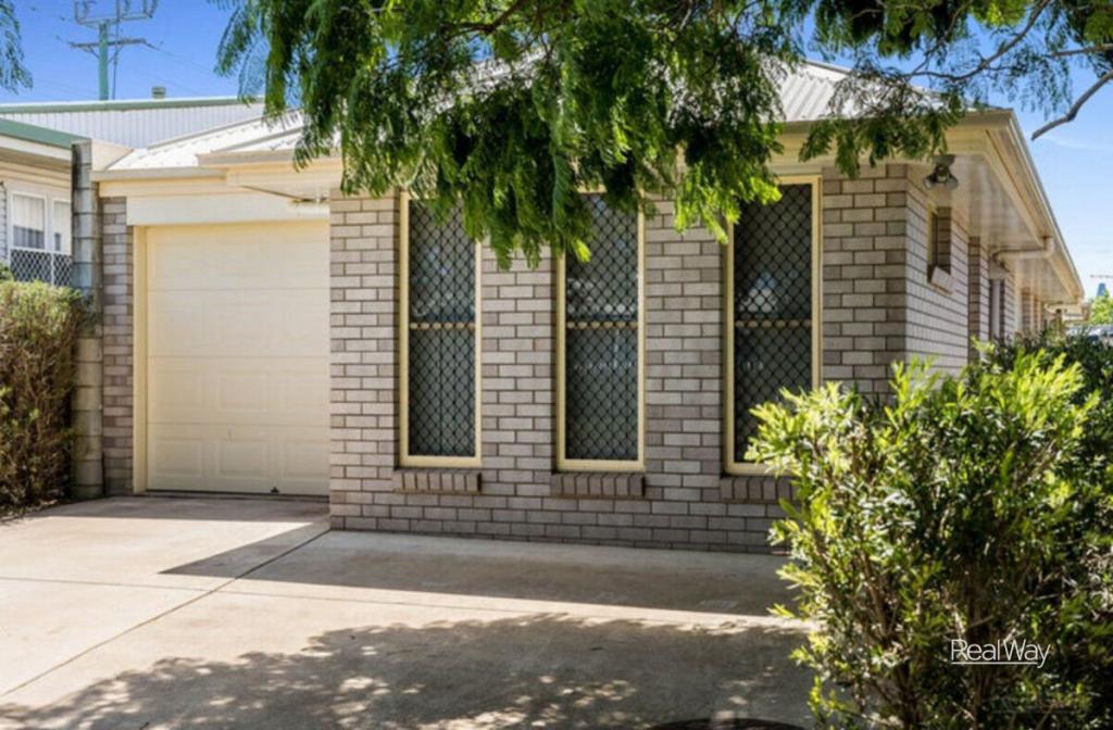 2/227 North St, Rockville, QLD 4350