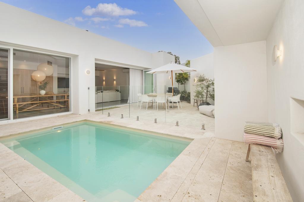 1/10 Hennessey Loop, Dunsborough, WA 6281