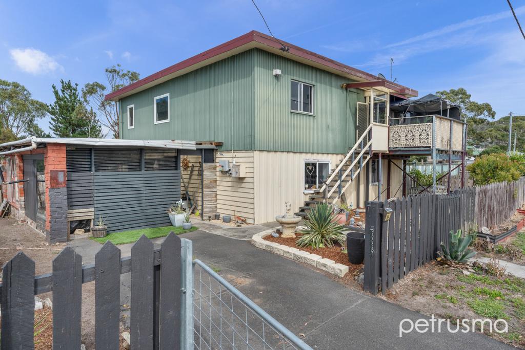 89 Carlton Bluff Rd, Primrose Sands, TAS 7173