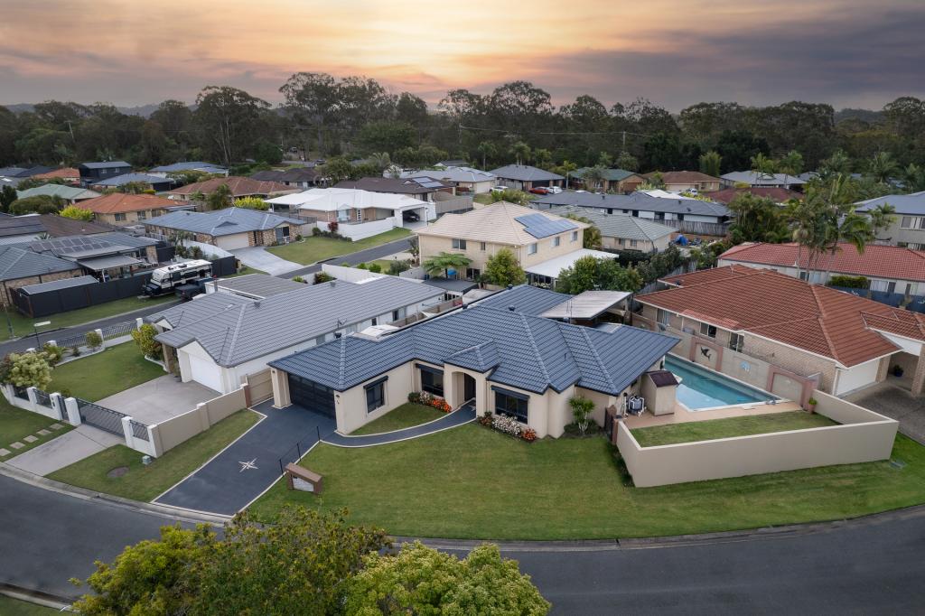 10 Northlakes Dr, Elanora, QLD 4221