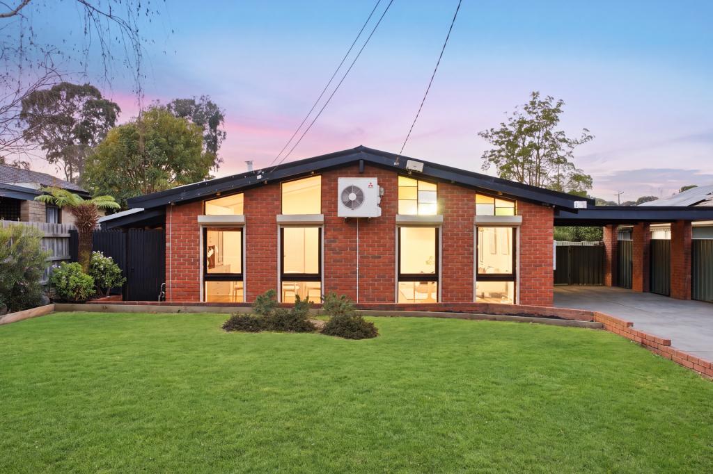 61 GALAHAD CRES, GLEN WAVERLEY, VIC 3150