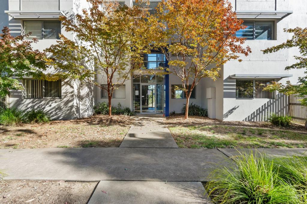30/75 Elizabeth Jolley Cres, Franklin, ACT 2913