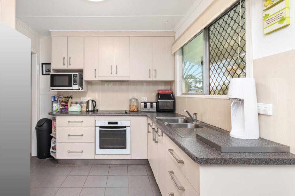 16 Wynne Pde, Maryborough, QLD 4650