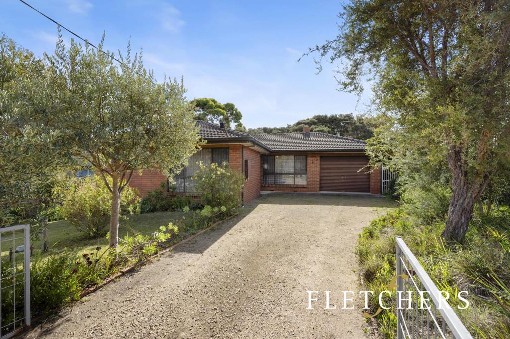 4 Leland St, Blairgowrie, VIC 3942