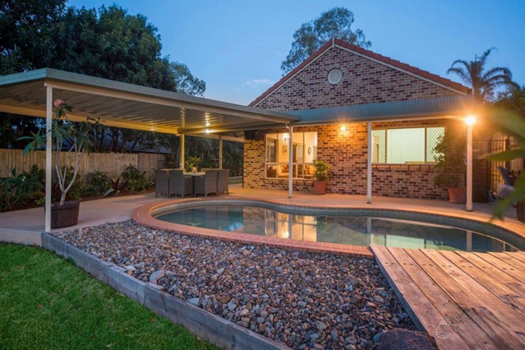 38 Stretton Dr, Helensvale, QLD 4212