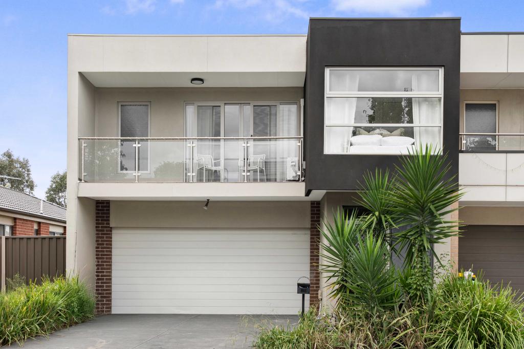 30 Brunswick Cres, Craigieburn, VIC 3064