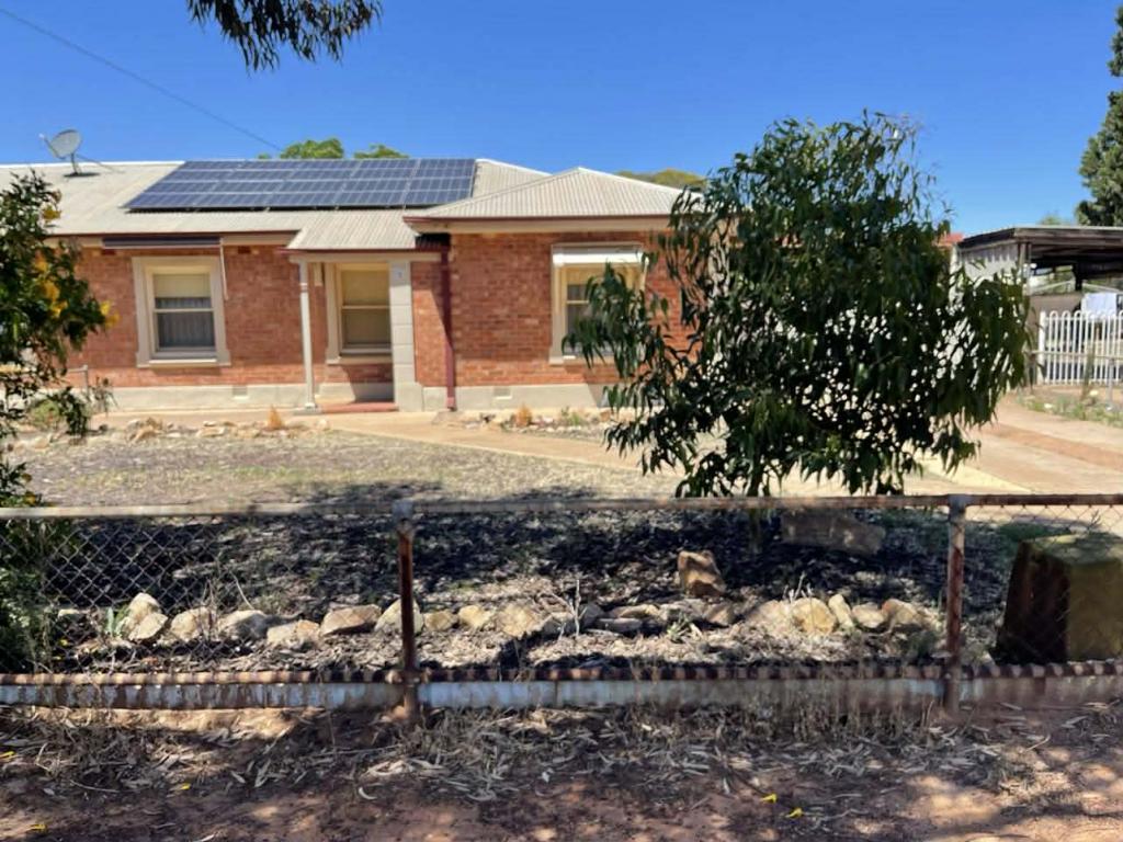 6 Evans St, Port Pirie South, SA 5540
