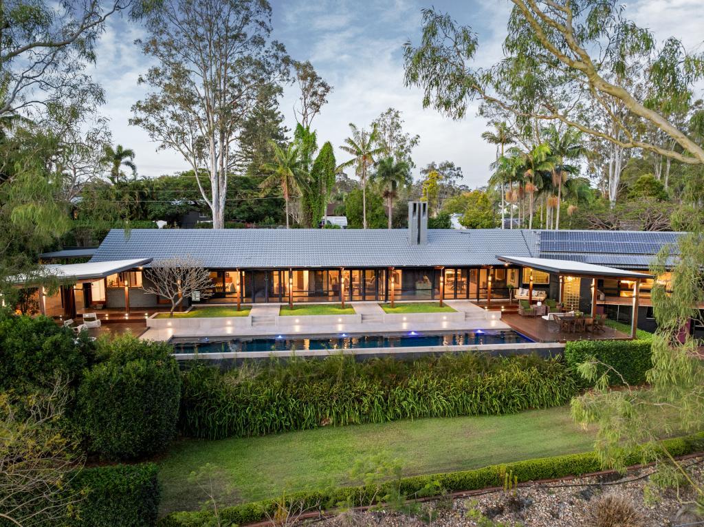 76 Sunset Rd, Kenmore, QLD 4069