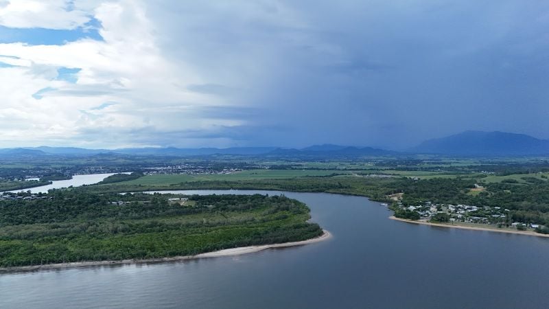 1 Flying Fish Point Rd, Innisfail Estate, QLD 4860
