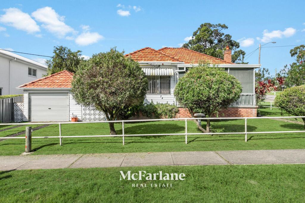 74 Queen St, Warners Bay, NSW 2282
