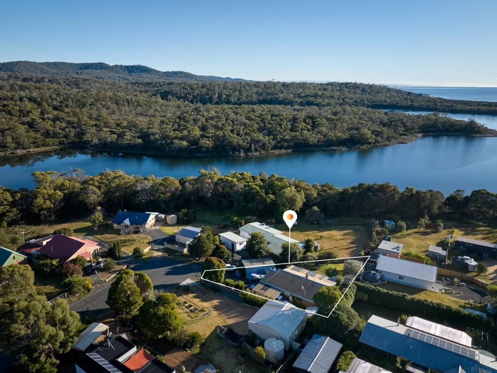 7 Cray Ct, Binalong Bay, TAS 7216