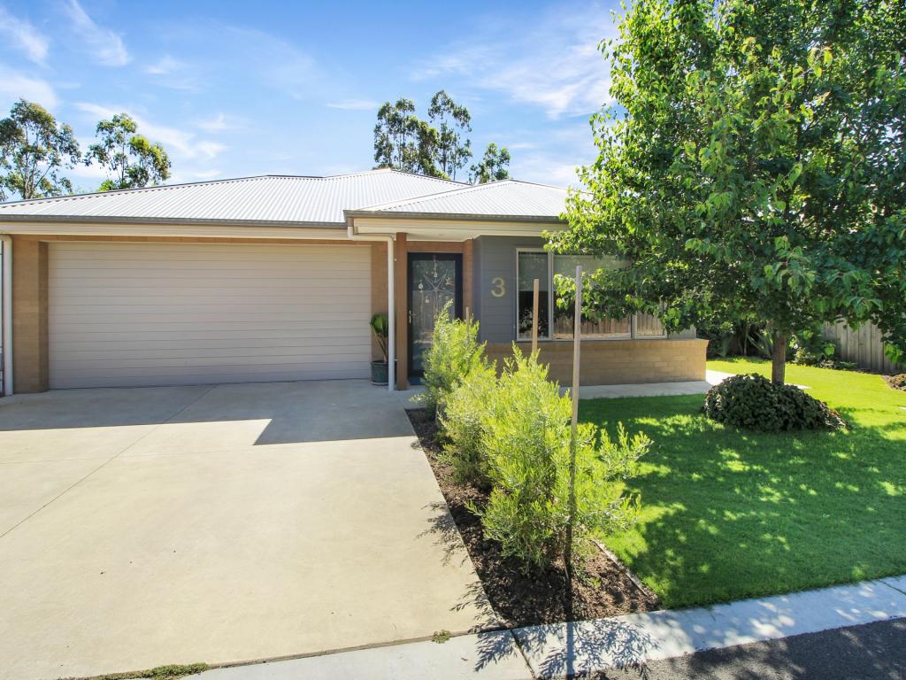 3 Bryan Pl, East Bairnsdale, VIC 3875