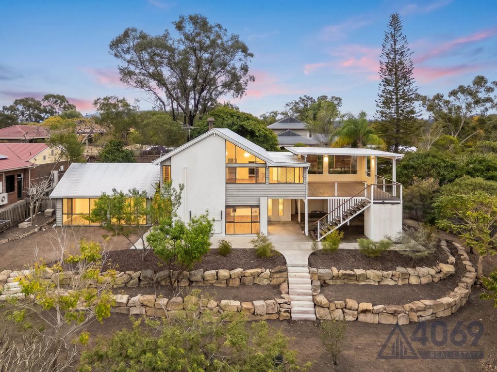 7 Photinia Pl, Bellbowrie, QLD 4070