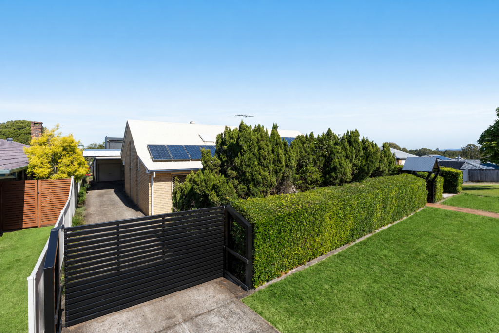 10 Colette St, Wakerley, QLD 4154