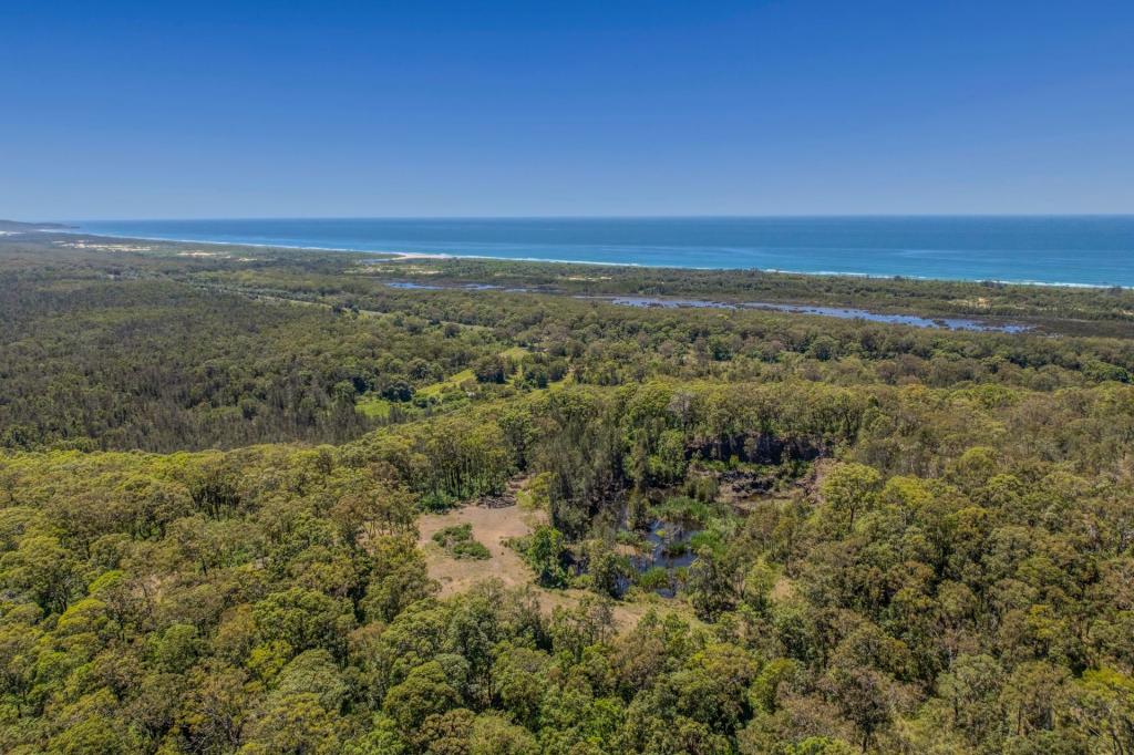 1 Loftus Rd, Crescent Head, NSW 2440
