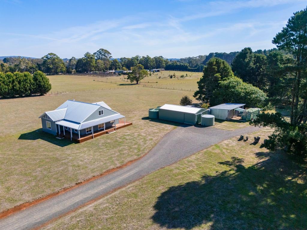 111 Cranneys Lane, Trentham, VIC 3458