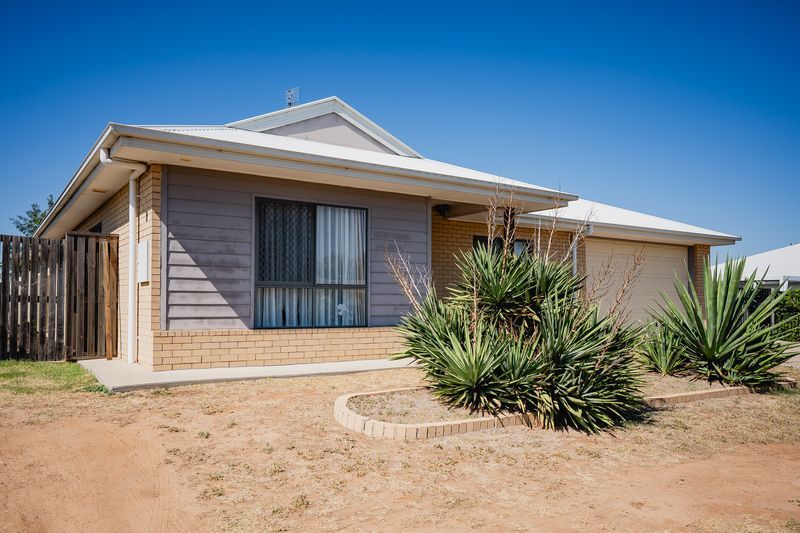 250 MCDOWALL ST, ROMA, QLD 4455