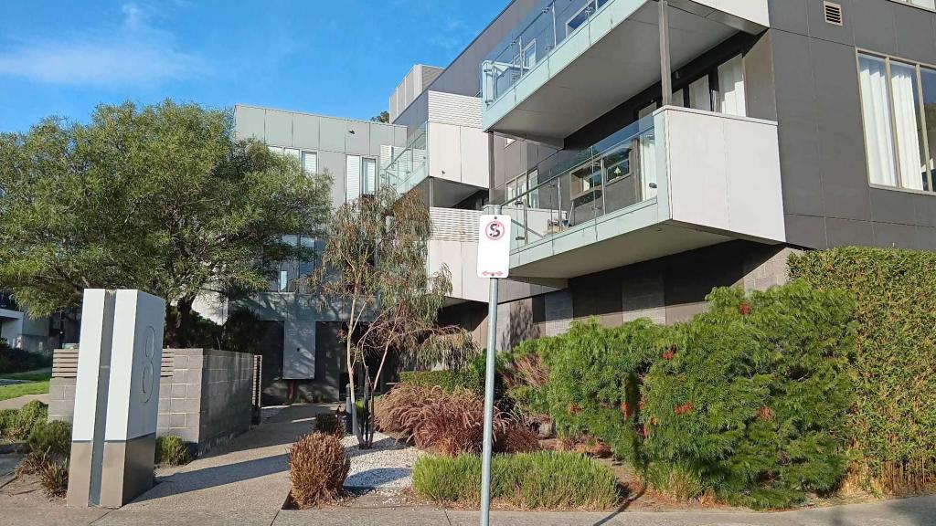 202/8 Yarra Bing Cres, Burwood, VIC 3125