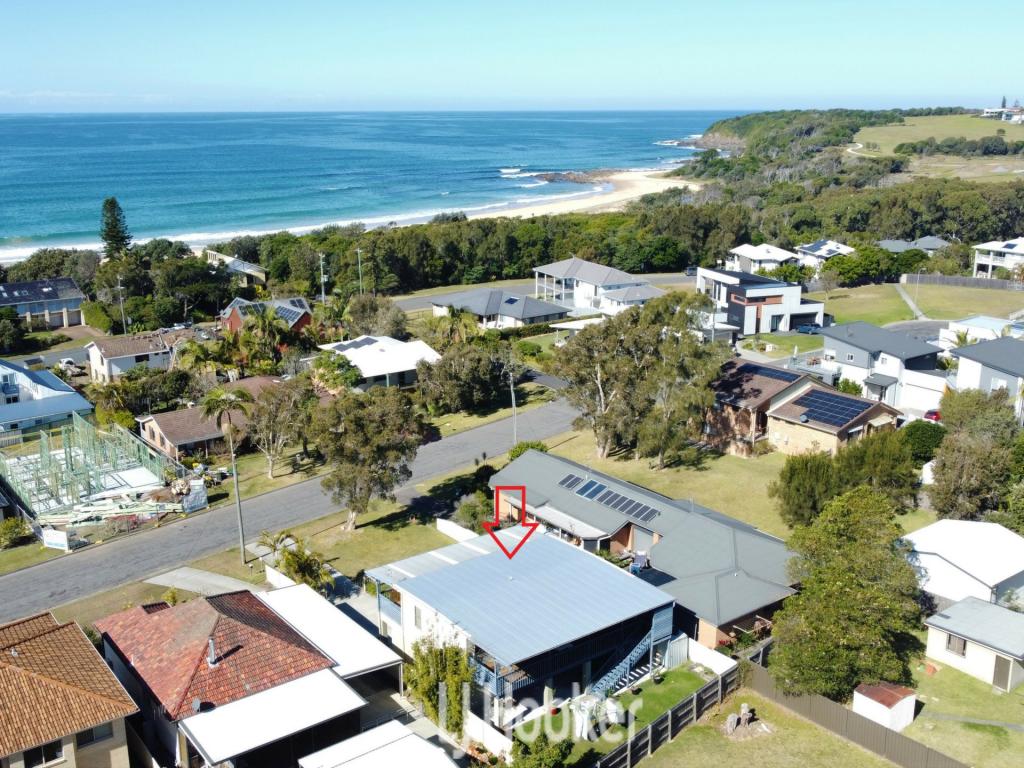 8 Anniversary Dr, Diamond Beach, NSW 2430