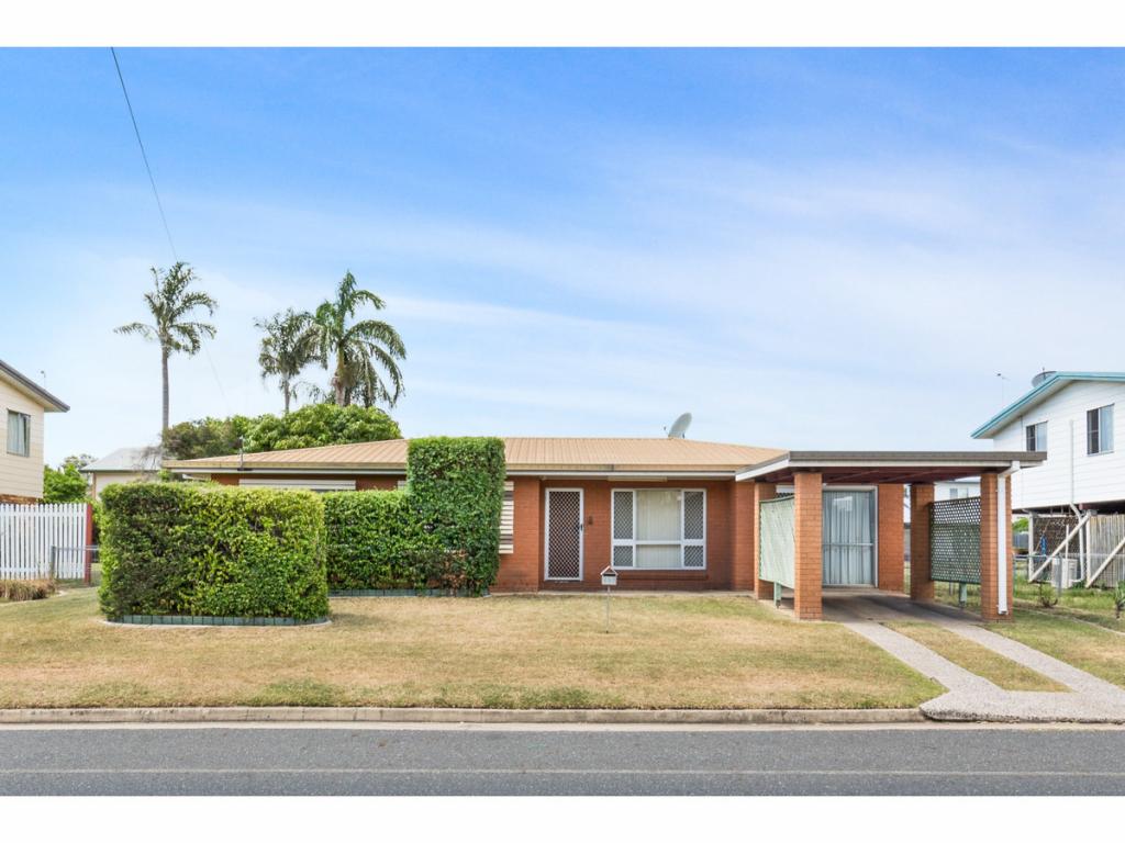 326 Farm St, Norman Gardens, QLD 4701