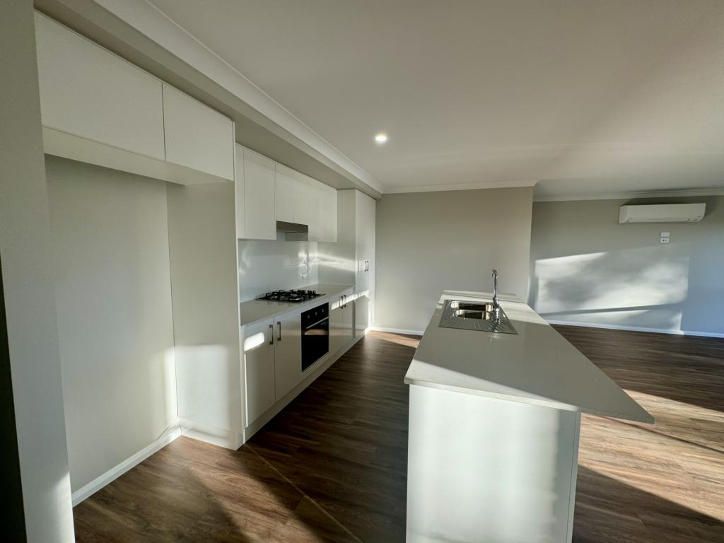 39 Evesham Cct, North Tamworth, NSW 2340