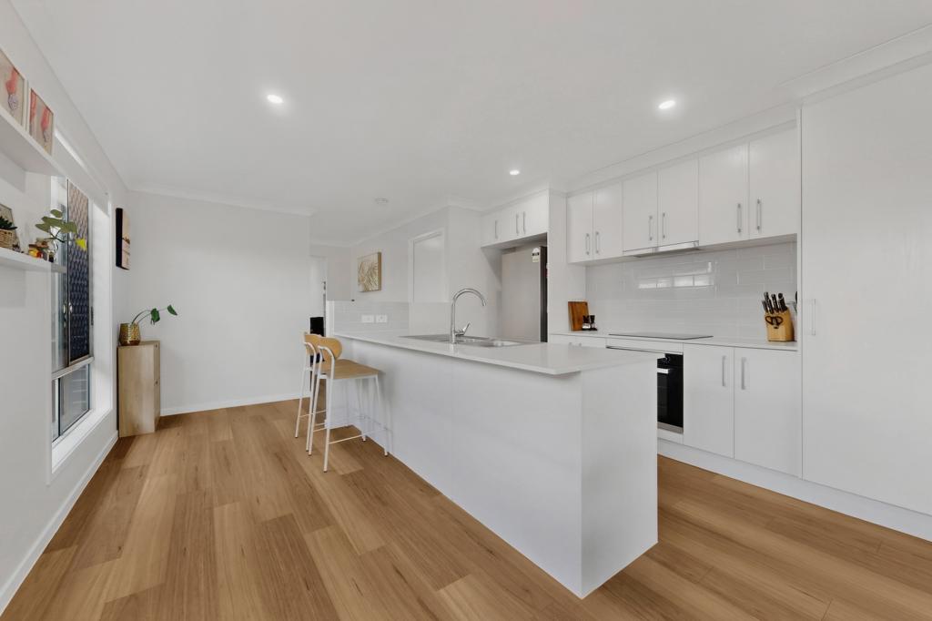 26 Rural St, Park Ridge, QLD 4125