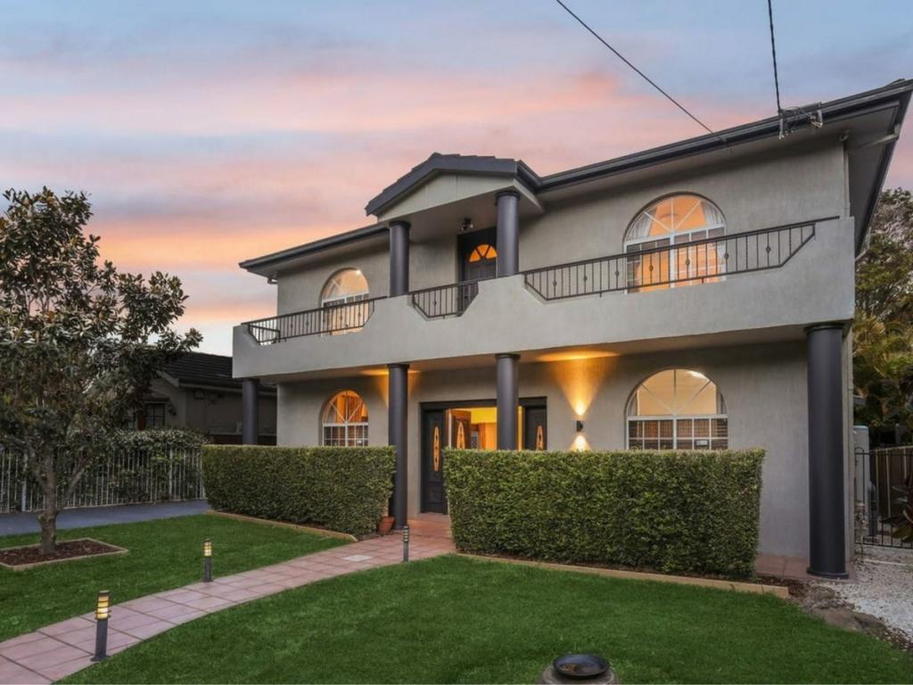 62 Pemberton St, Strathfield, NSW 2135