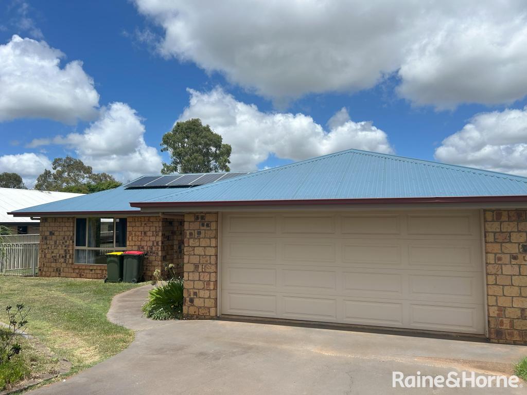 11 Dell Ct, Kingaroy, QLD 4610