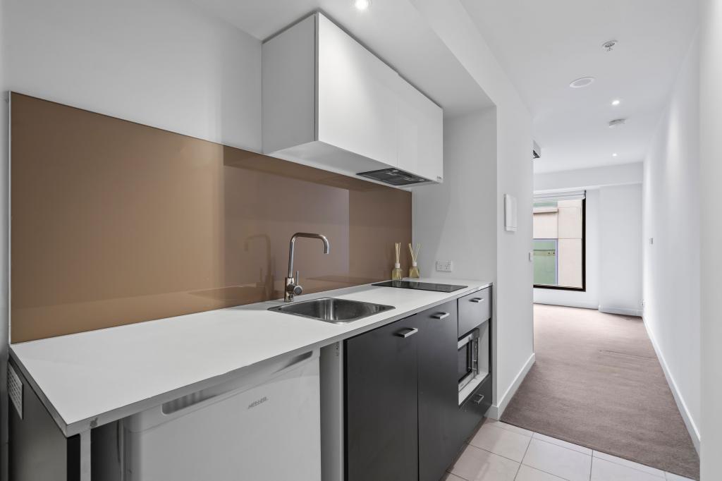 1033/572 ST KILDA RD, MELBOURNE, VIC 3004