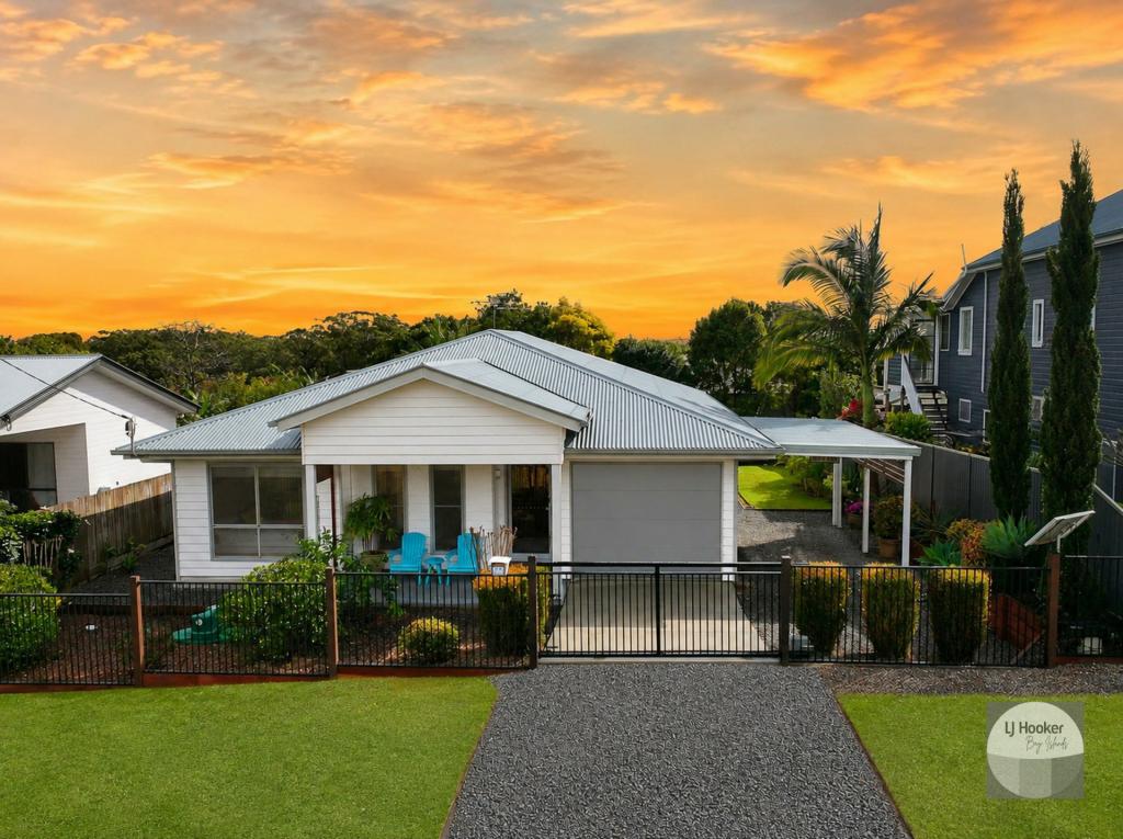 23 HIGHLAND ST, RUSSELL ISLAND, QLD 4184