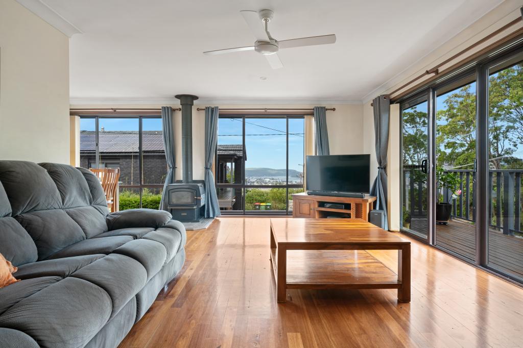 44 KINGSVIEW DR, UMINA BEACH, NSW 2257