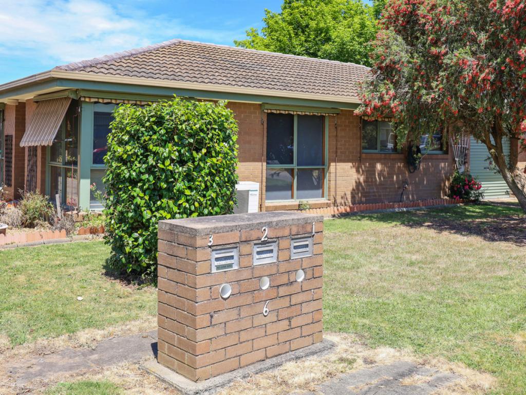 1/6 Victoria St, Cobden, VIC 3266