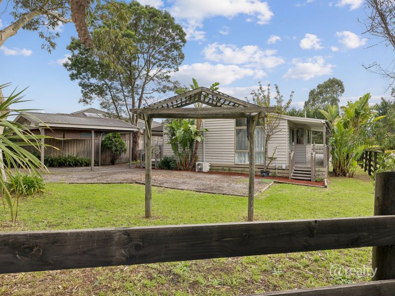 2 Tatiara Dr, Grantville, VIC 3984