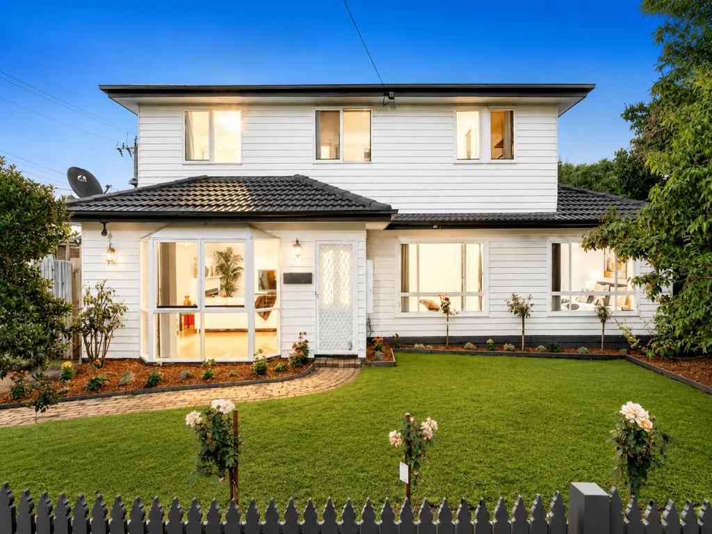 26 Simon St, Blackburn North, VIC 3130