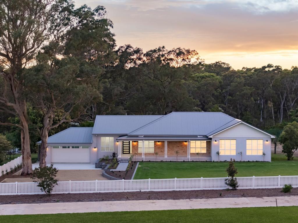 41 Denmead St, Thirlmere, NSW 2572