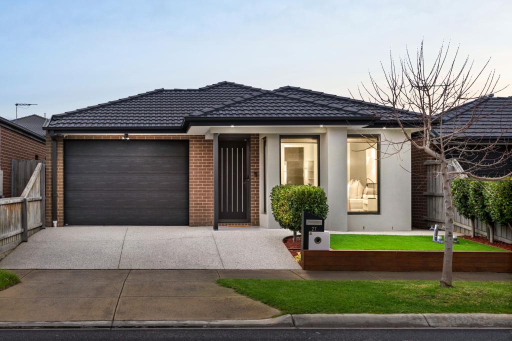 27 Wardan Ave, Greenvale, VIC 3059