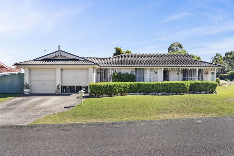 41 Lady Laurel Dr, Blue Haven, NSW 2262