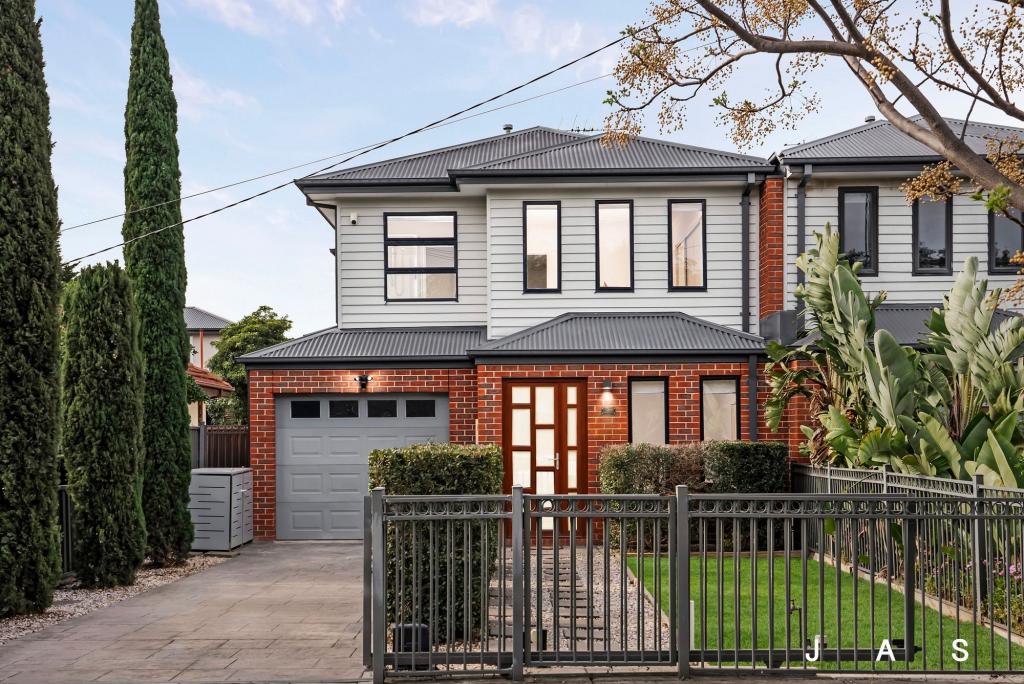 2/30 Alma St, Maidstone, VIC 3012