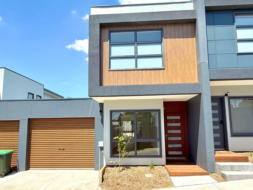 4/10 Park View Rd, Drouin, VIC 3818