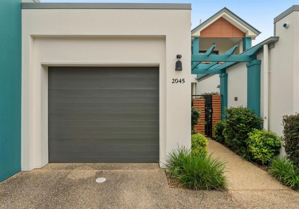 2045/1 The Vistas Dr, Carrara, QLD 4211