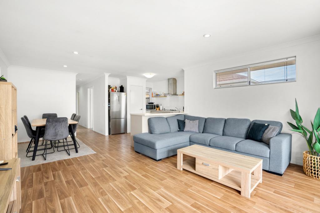 49 Adelong Ave, Golden Bay, WA 6174