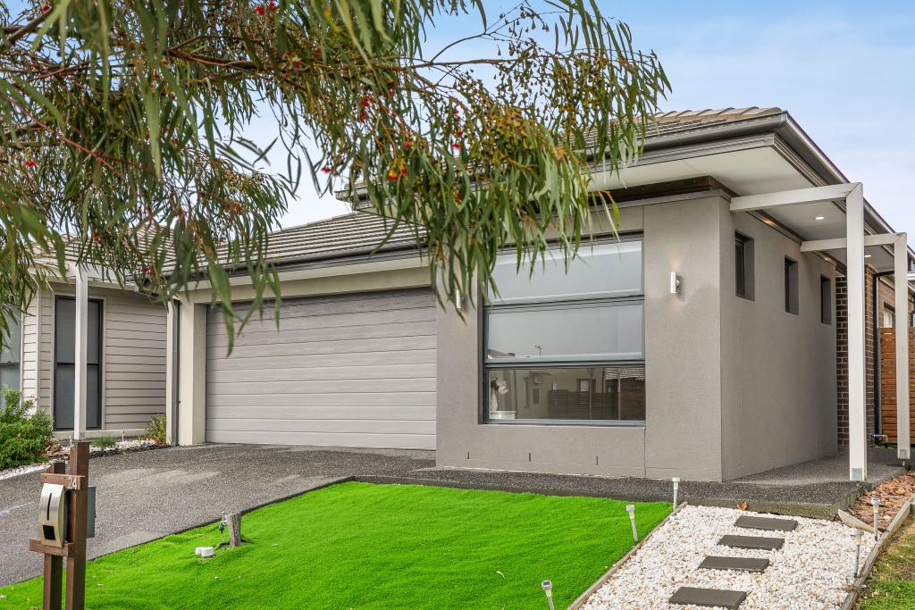 24 Lavinia St, Greenvale, VIC 3059