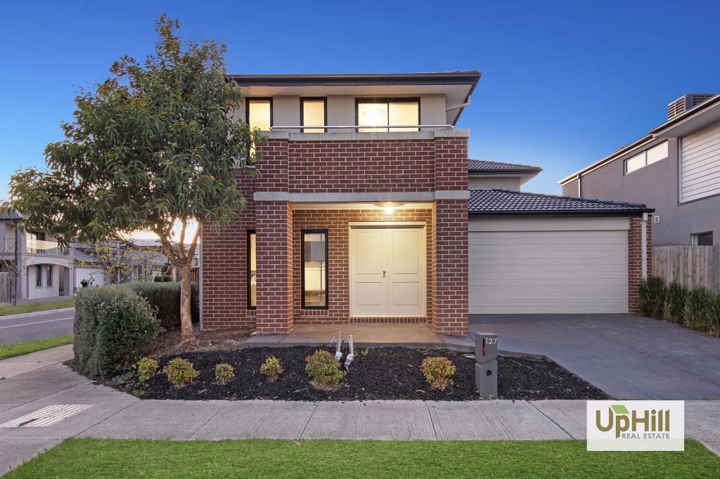 127 Thoroughbred Dr, Clyde North, VIC 3978